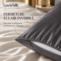 Détail de la fermeture éclair invisible d'une taie d'oreiller en soie grise LuvieSilk